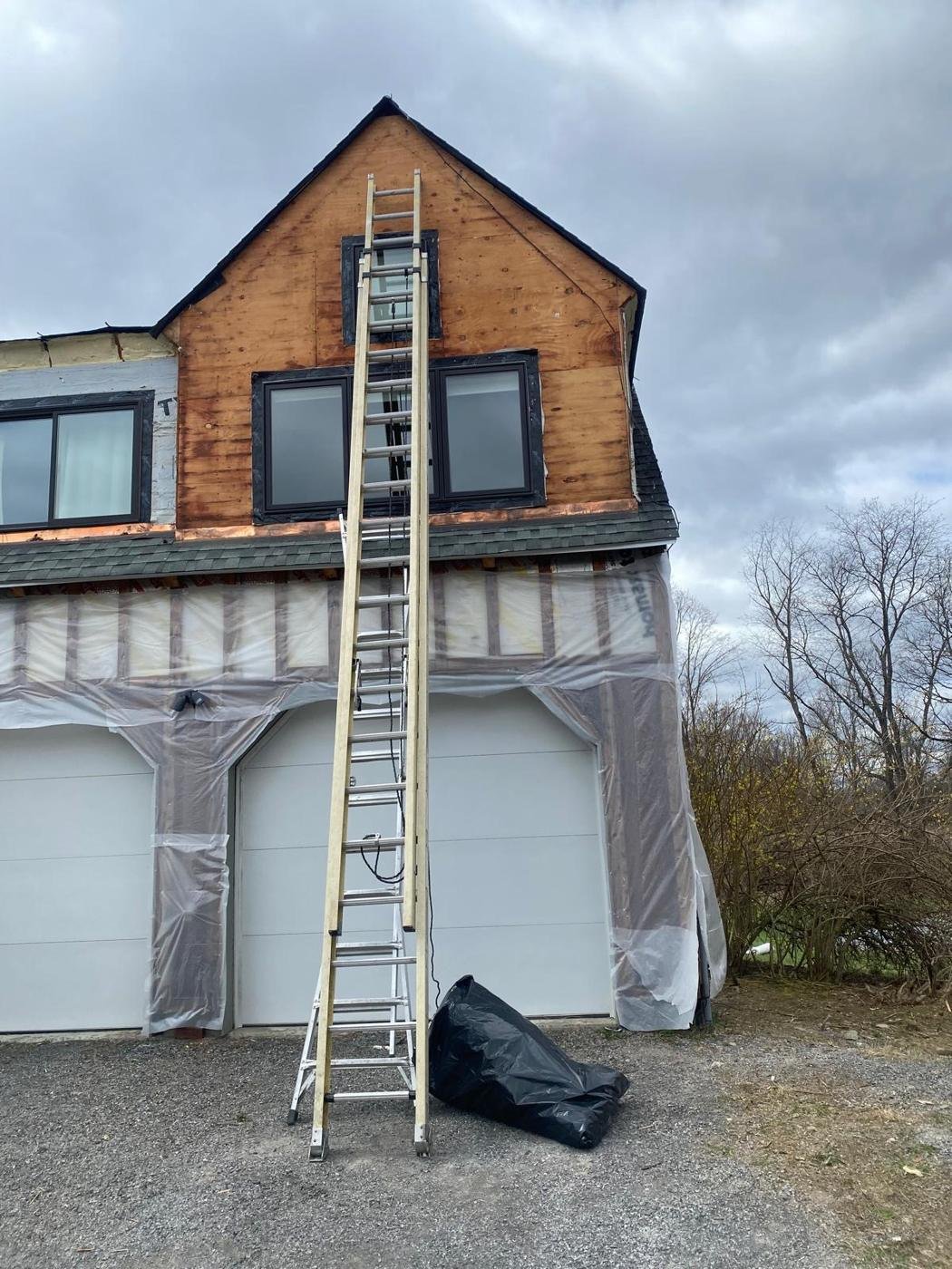 Garage and gable siding by Tigre General Construction, Dutchess County NY